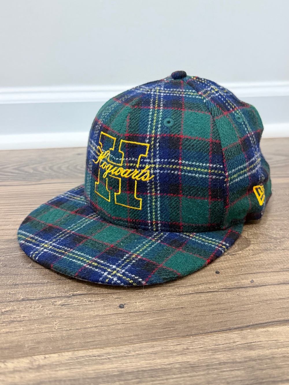 New Era 59FIFTY Harry Potter Hogwarts Plaid Fitted Hat 7 1/4 NWT